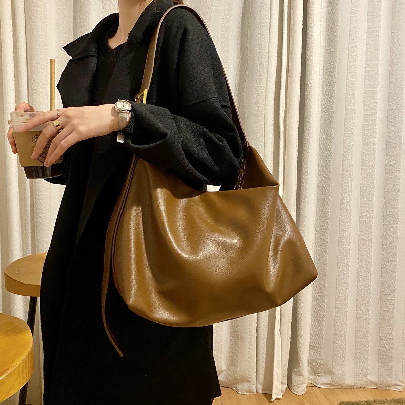 Túi đeo vai IELGY FPR màu đen sức chứa lớn thường ngày phong cách Hàn Quốc