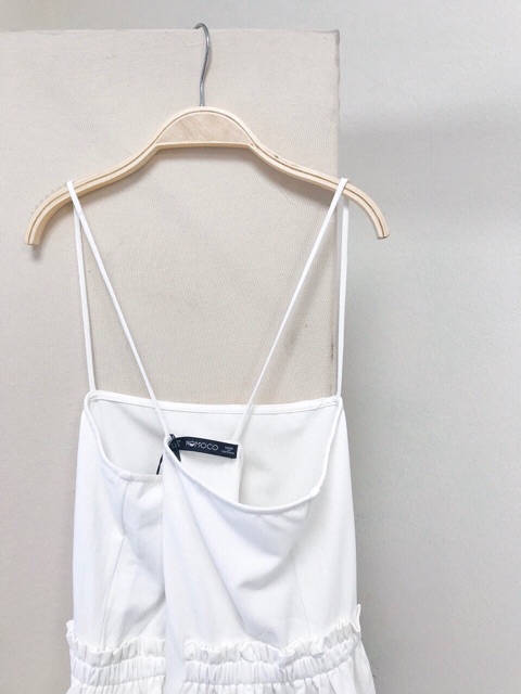 Váy Dây MOMOCO Ngang Ngực Chun Eo Và Chun Dưới Hông M2061