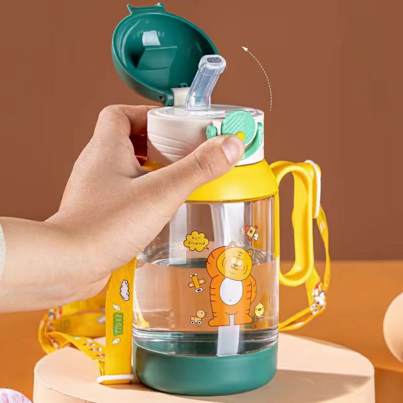 Bình Nước 500ml Cho Các Bé Có Tay Cầm Dây Đeo Tặng Kèm Sticker