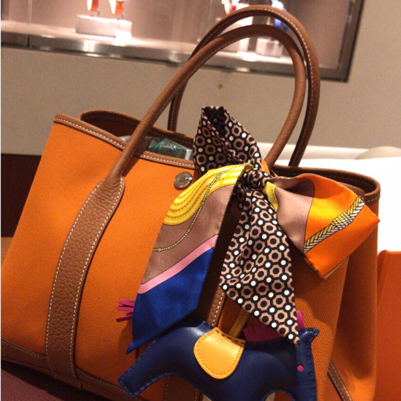 Khăn treo túi xách bằng vải lụa in họa tiết phong cách Hàn Quốc đáng yêu thời trang chất lượng cao