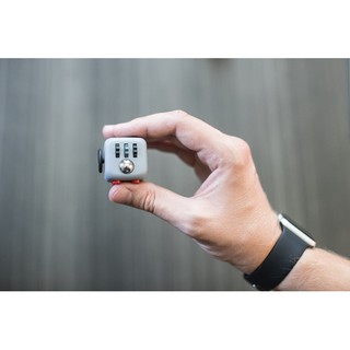 Fidget Cube – Khối Lập Phương Thần Kỳ