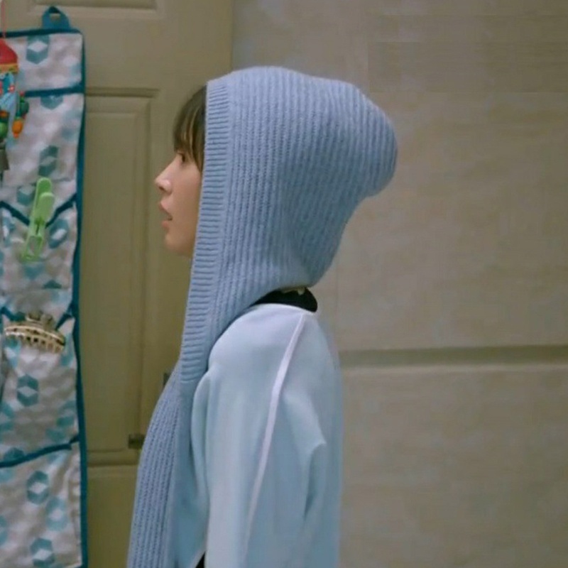 Khăn Choàng Dệt Kim Có Mũ Trùm Đầu In Hoạ Tiết One Piece Xinh Xắn