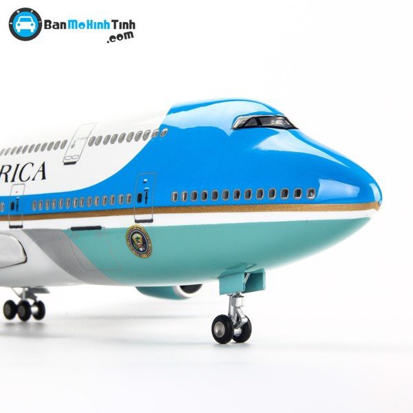 Mô hình máy bay lắp ráp có đèn led Air Force One Boeing B747 47cm Everfly