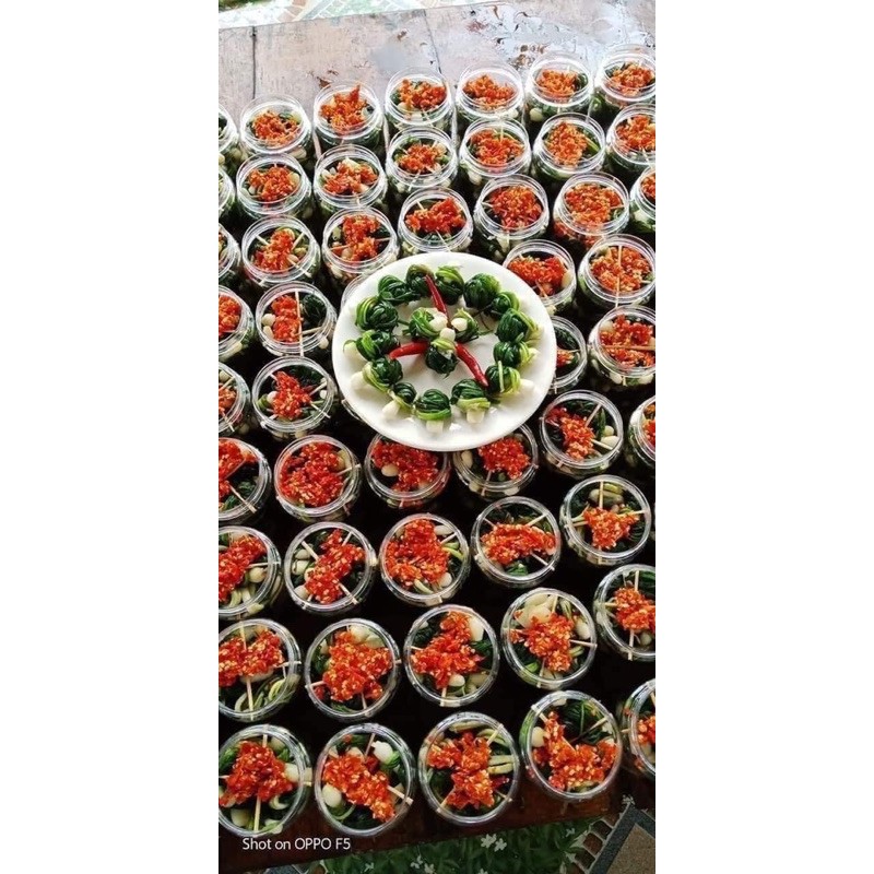 Kiệu lá cuốn ngâm mắm ớt -Kiệu cuốn đặc sản ở Vĩnh Linh - Quảng Trị