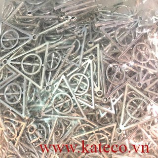A13978IR Tam giác màu bạc 50 gram/bịch