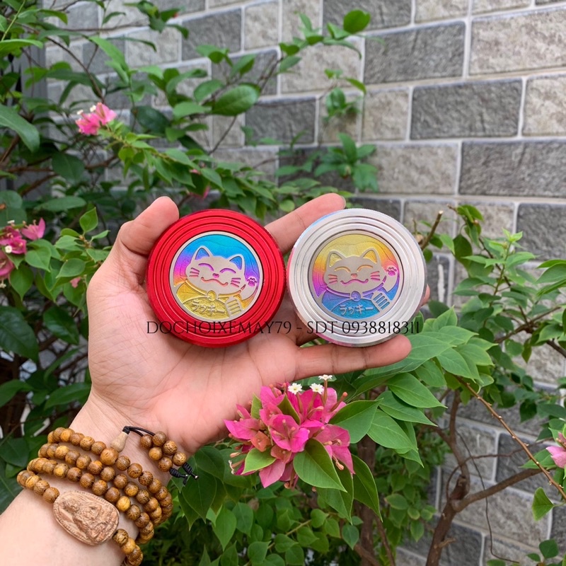 Chụp nắp xăng nhôm CNC kèm logo titan gắn mọi loại xe