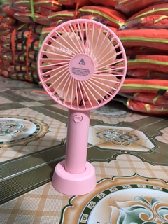 SỈ QUẠT SẠC PIN MINI CÓ ĐẾ