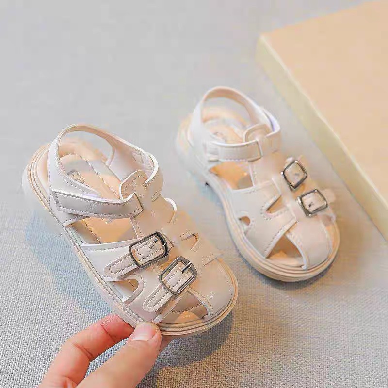 sandal bé gái dép rọ cho bé da mềm đế dẻo kiểu dáng lại  trắng đen cho bé 1 tuổi đến 8 tuổi SL616 ( có ành thật )