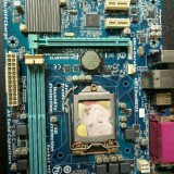 Main gigabyte H61 Ds2