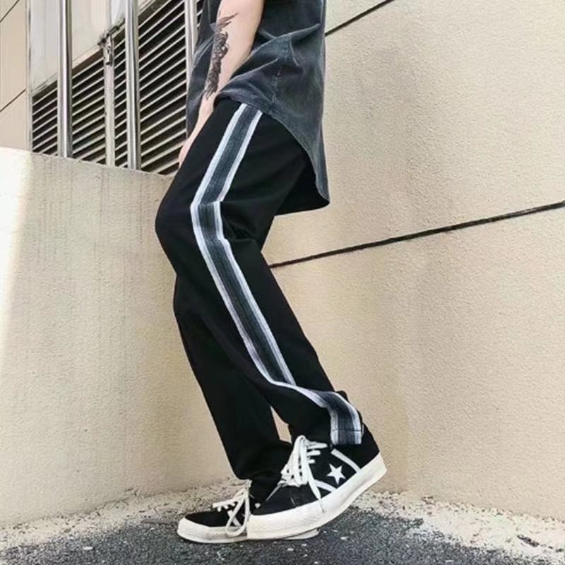 Quần Short Nam Lưng Thun Sọc Viền Phong Cách Thể Thao