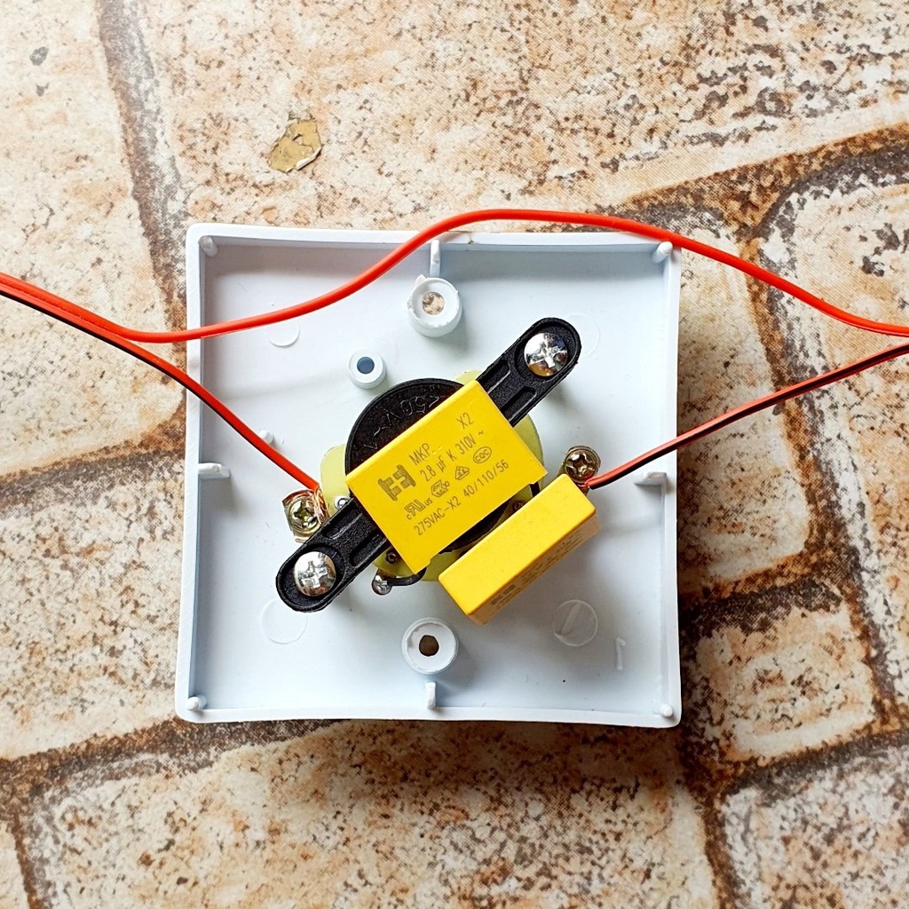 QUẠT TRẦN 3 CÁNH SẮT DIAMOND