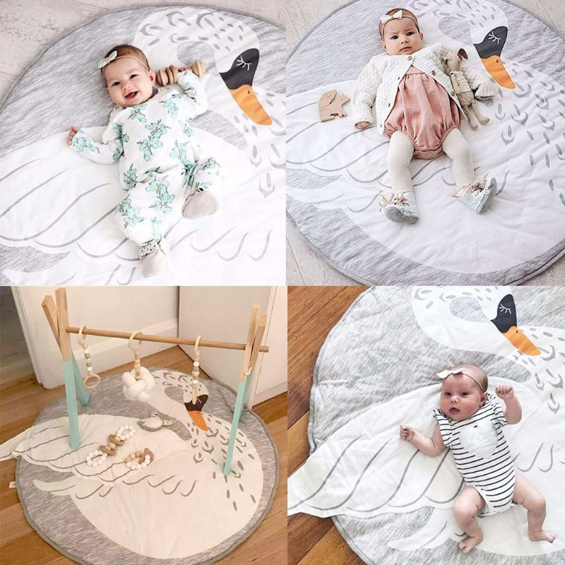 Thảm Bò Họa Tiết Thiên Nga Hoạt Hình Cho Bé
