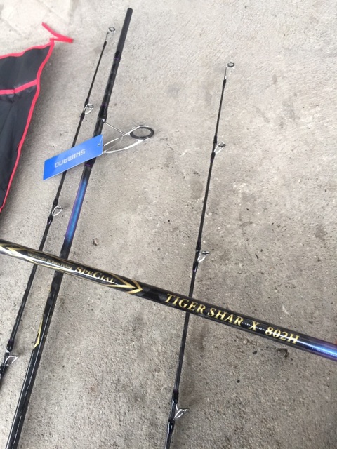 Cần 2 khúc Shimano Tiger shar 3m chuyên săn hàng khủng