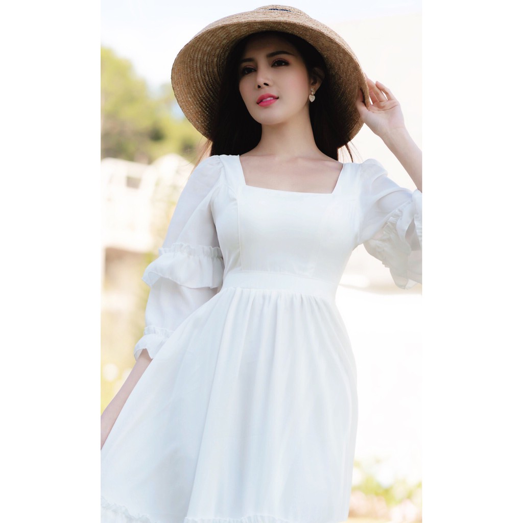 [🌼Hàng sẵn] Đầm maxi vàng đan dây hở lưng tay dài du lịch hottrend | BigBuy360 - bigbuy360.vn