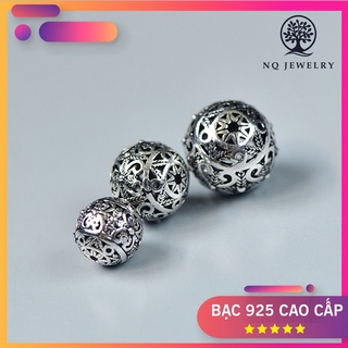 Charm bạc hình tròn hoa văn xỏ ngang