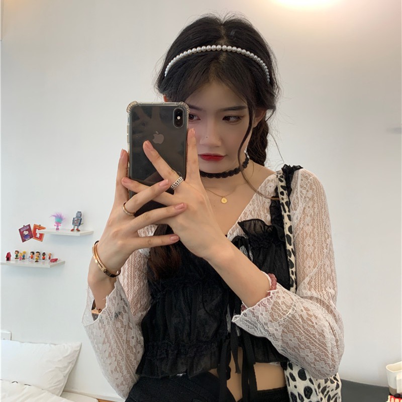 Set áo yếm 2 dây màu đen croptop form ngắn cột dây + áo tay dài ren trắng kem cổ V mỏng ulzzang