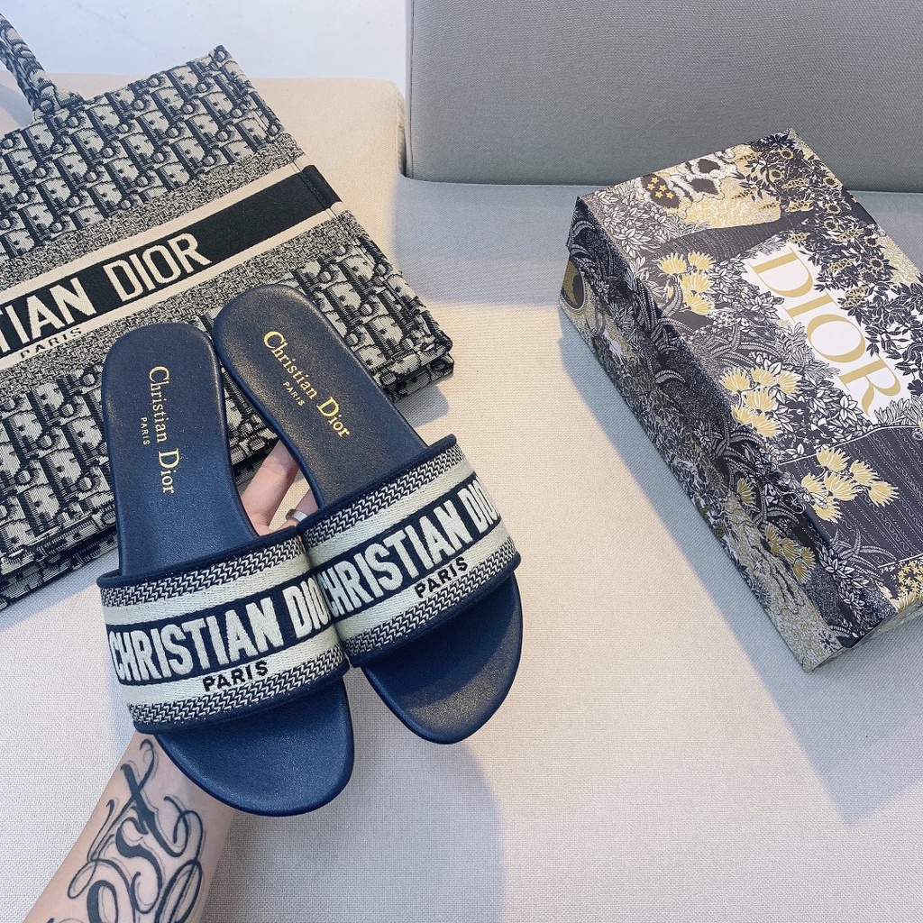 (Xanh Navy) Dép Sandal Phẳng Thêu Họa Tiết Chất Liệu Cotton Cho Nữ