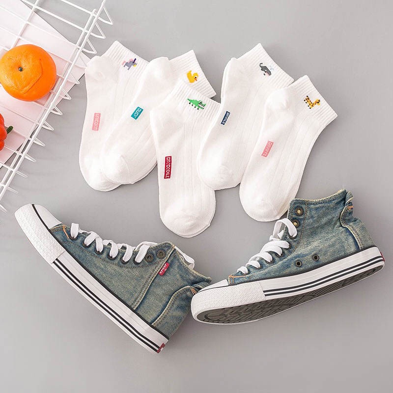 Tất vớ cổ ngắn trắng họa tiết hoạt hình chất liệu vải co giãn bốn chiều - Sope Shop