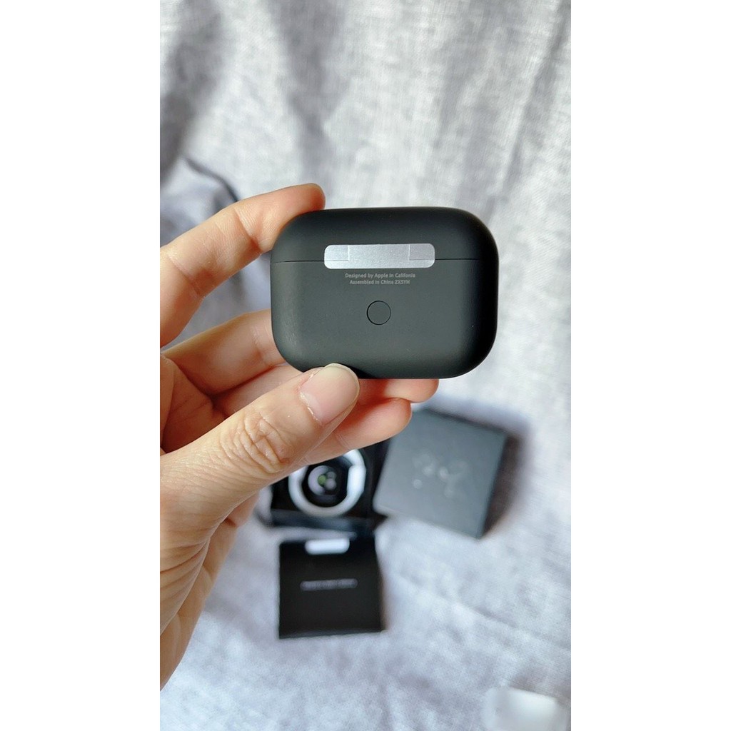 Tai nghe bletooth Airpods Pro Black, Mầu đen nhám huyền bí, Có chống ồn, đỏi tên, Định vị, Sạc không dây.