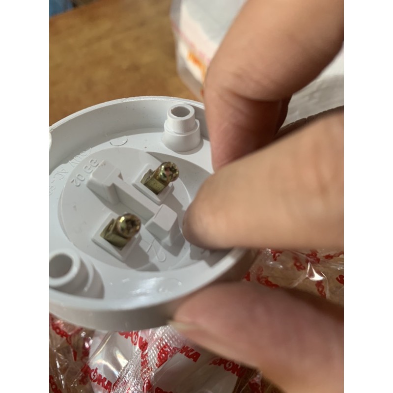 Đui đèn chếch, đui vát xoáy e27 SOPOKA