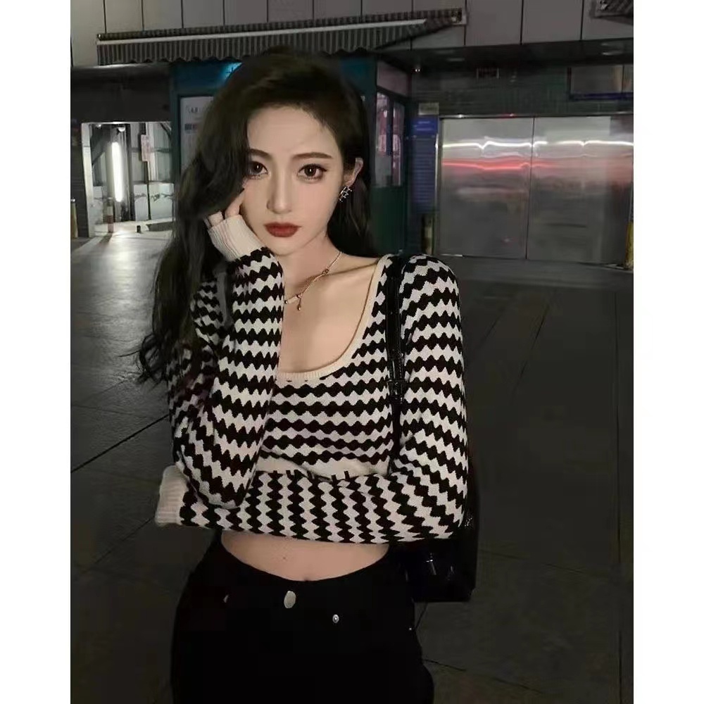 Áo Croptop Dệt Kim Tay Dài Dáng Ôm Phong Cách Hàn Quốc Mới