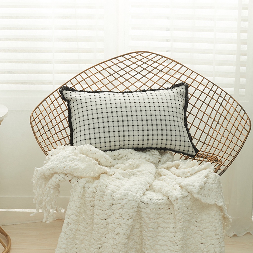 Gối Tựa Lưng Sofa Caro Dệt Jacquard Trắng Đen