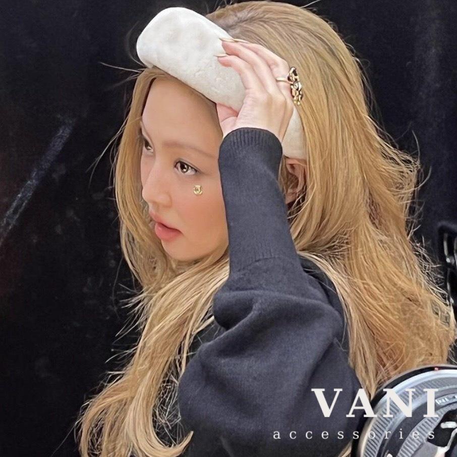 Băng Đô Lông To Dày Jennie Blackpink - Vani Store [PKT00254]