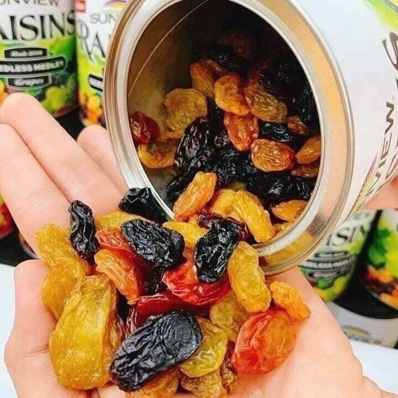 NHO RAISIN MỸ hộp 500gram  Nho Khô Raisins Sunview Mix từ 4 loại nho ngon: nho xanh, nho vàng, nho đen, nho đỏ
