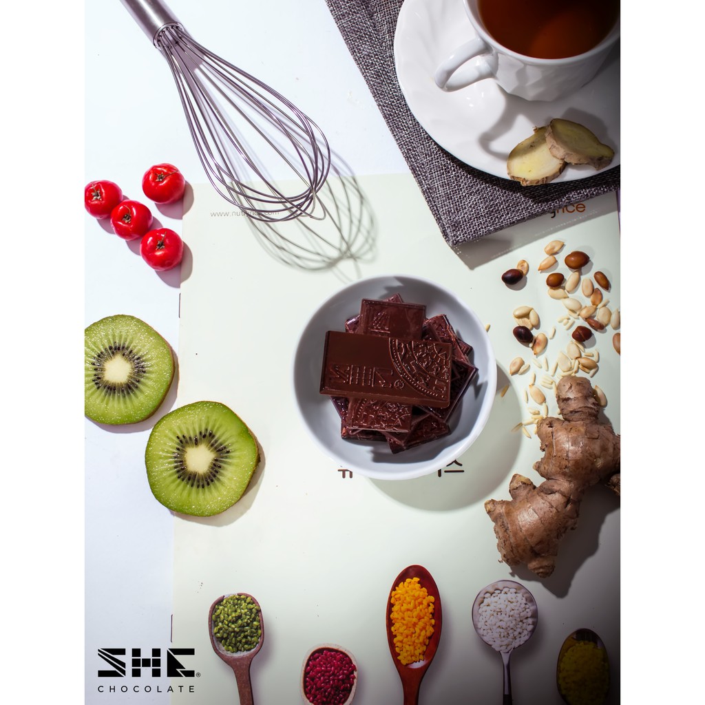 Socola Đen Nguyên Chất Hộp 12 Thanh SHE Chocolate - Mix 3 vị Chocolate 58%, 72%, 75% - Quà tặng