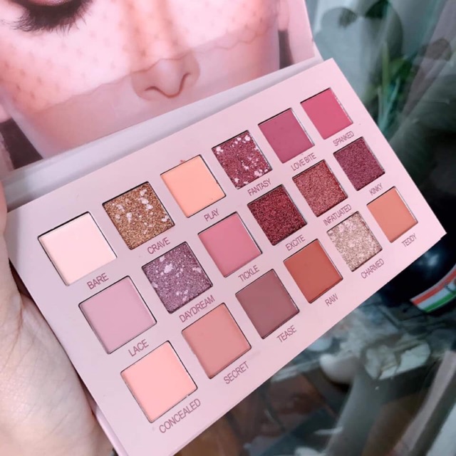 Bảng phấn mắt huda nude new