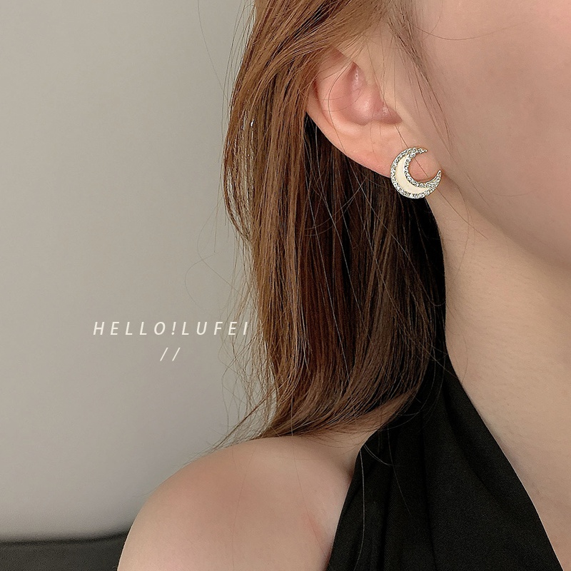 Khuyên tai thiết kế hình mặt trăng phong cách Hàn Quốc thời trang