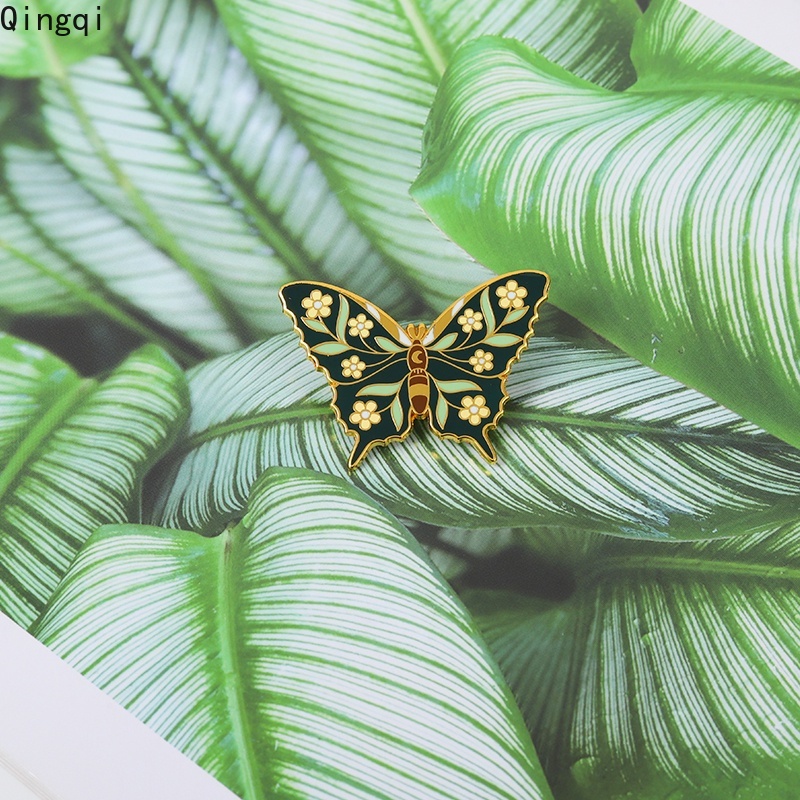 Ghim cài áo Miss Zoe hình bươm bướm hoạt họa nhiều màu tùy chọn cá tính