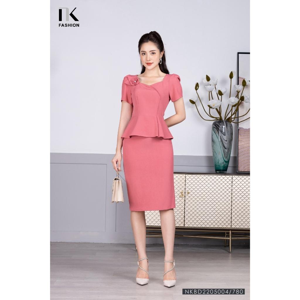 Set Áo Peplum Cổ Chữ U Kèm Chân Váy Bút Chì NK Fashion Dáng Công Sở, Chất Vải Nhập Hàn Dày Dặn Mềm Mát NKBD2205004