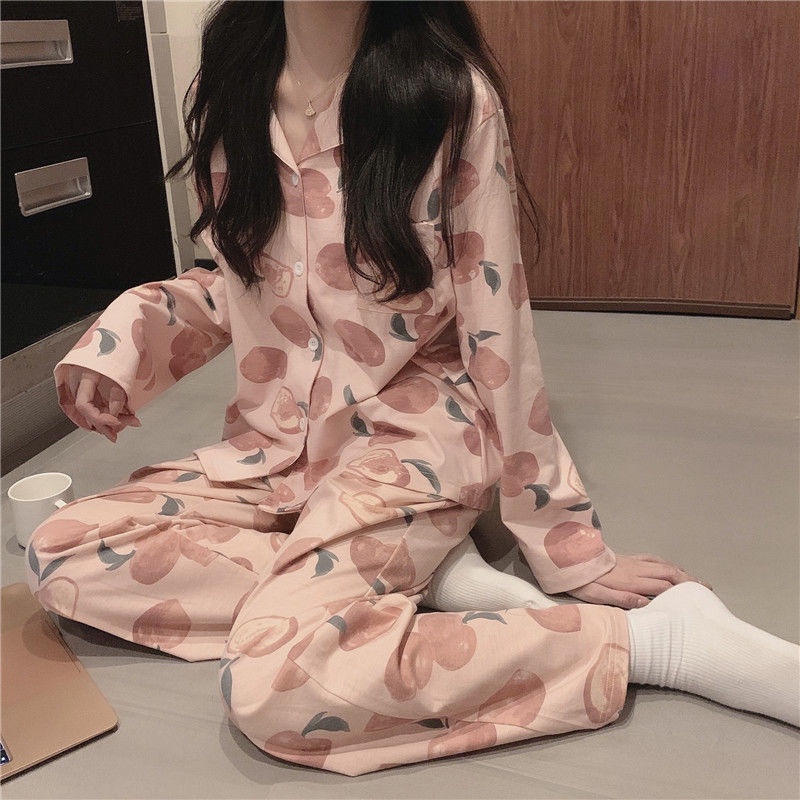 Bộ đồ ngủ tay dài họa tiết quả đào xinh xắn phong cách Hàn Quốc dành cho nữ