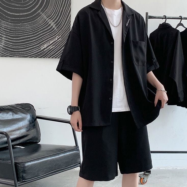 Trang phục áo vest quần short 2 món thời trang mùa hè Anh Quốc thịnh hành