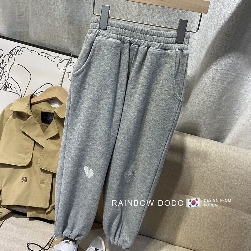 MNGRL Quần jogger MNGRL ống rộng co giãn dây rút in họa tiết trái tim phong cách Hàn Quốc cho bé gái