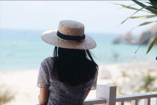 Mũ cói đi biển rộng vành gaucho cói buông siêu hot sành điệu