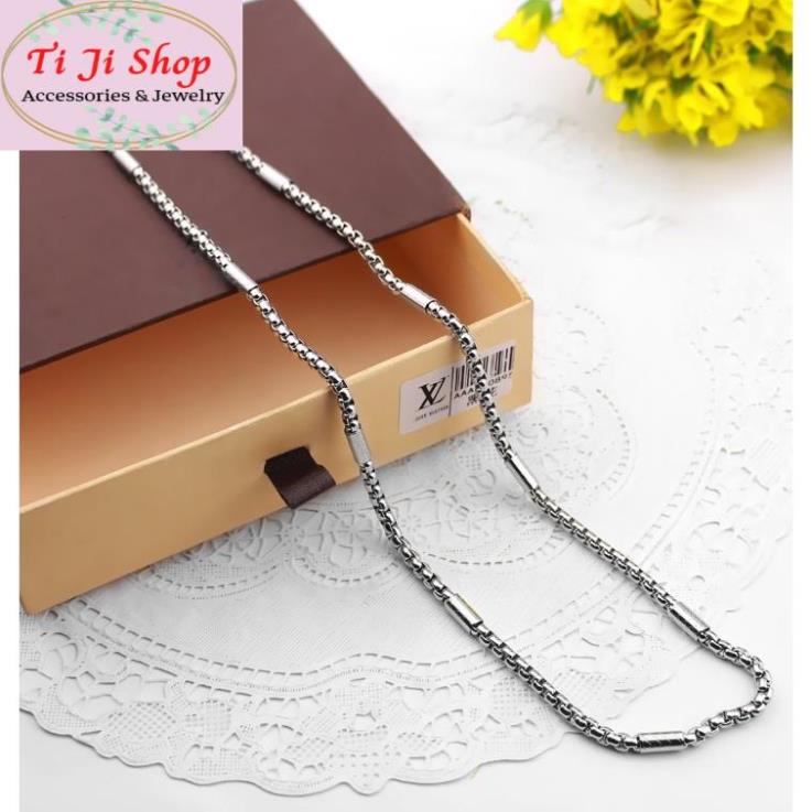 Dây chuyền inox kiểu bông dừa 4 ly bọc khoanh cách điệu chạm sọc xéo đang vuông siêu đẹp, không đen, không gỉ