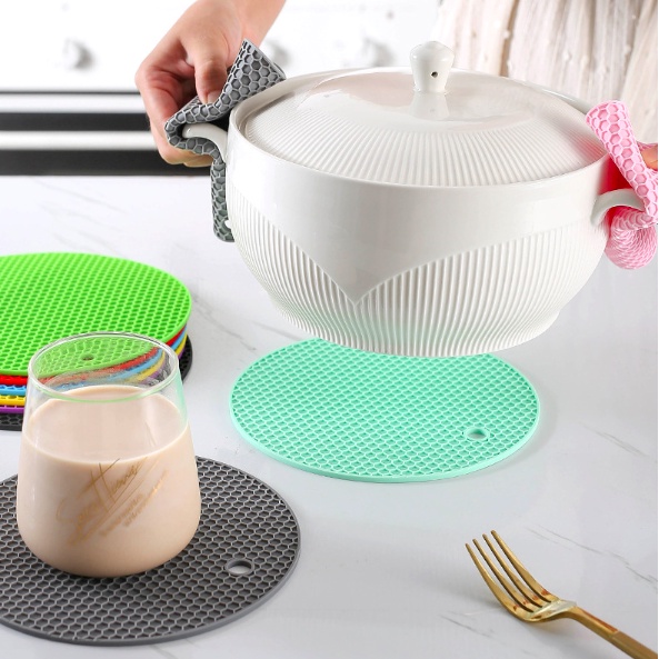 Miếng bắc lót nồi silicon chống nóng chịu nhiệt chống trơn trượt kích thước 18cm