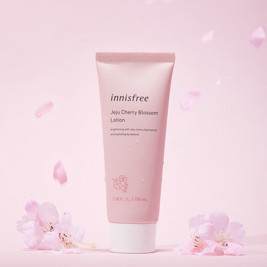 Sữa Dưỡng Chiết Xuất Lá Hoa Anh Đào Hoàng Gia Innisfree Jeju Cherry Blossom Lotion 100ml