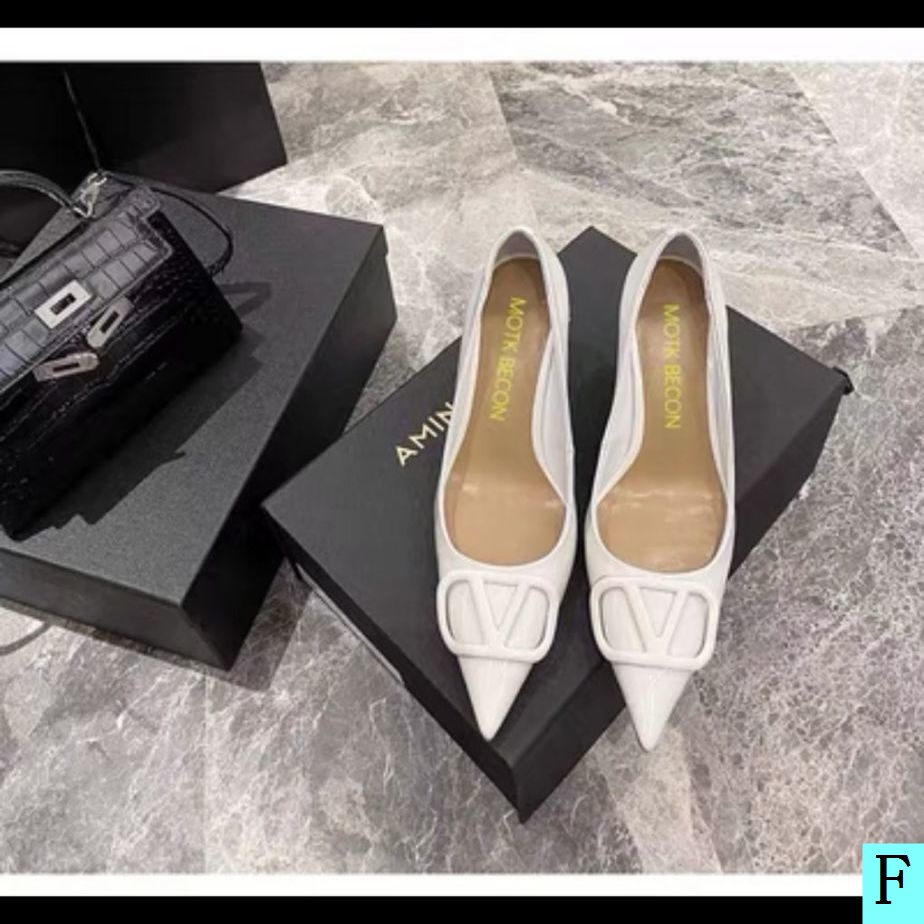 Giày Cao Gót Da Bóng Mũi Nhọn Cài Khóa Chữ V Thời Trang Mùa Xuân 2022 Cho Nữ