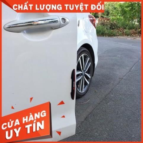 Bộ 4 Cánh Nẹp Cửa Chống Va Đập, Chống Xước Cửa Xe Ô Tô siêu tiện lợi