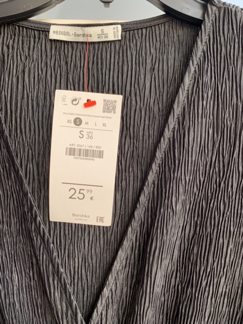 ĐẦM BERSHKA VẢI DẬP LY XUẤT XỊN