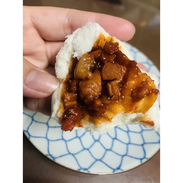 Bánh bao xá xíu hồng kông