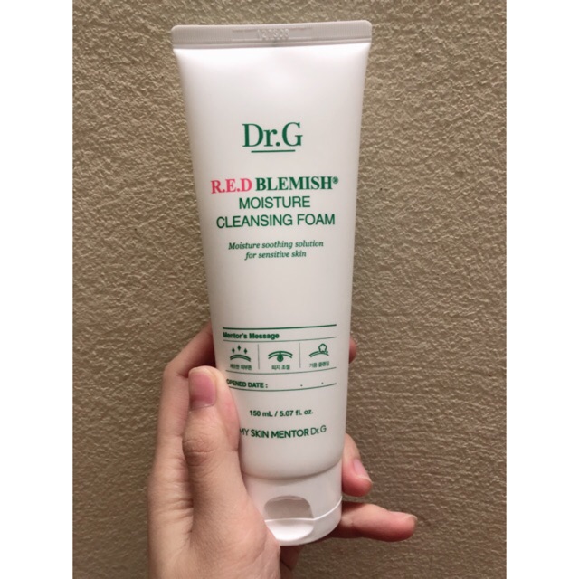 Sữa rửa mặt Dr G Red Blemish Moisture Cleansing Foam