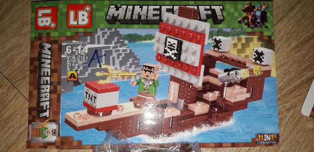 Lắp ráp 1 hộp LegoMineCraft biệt thự trên sông LB549