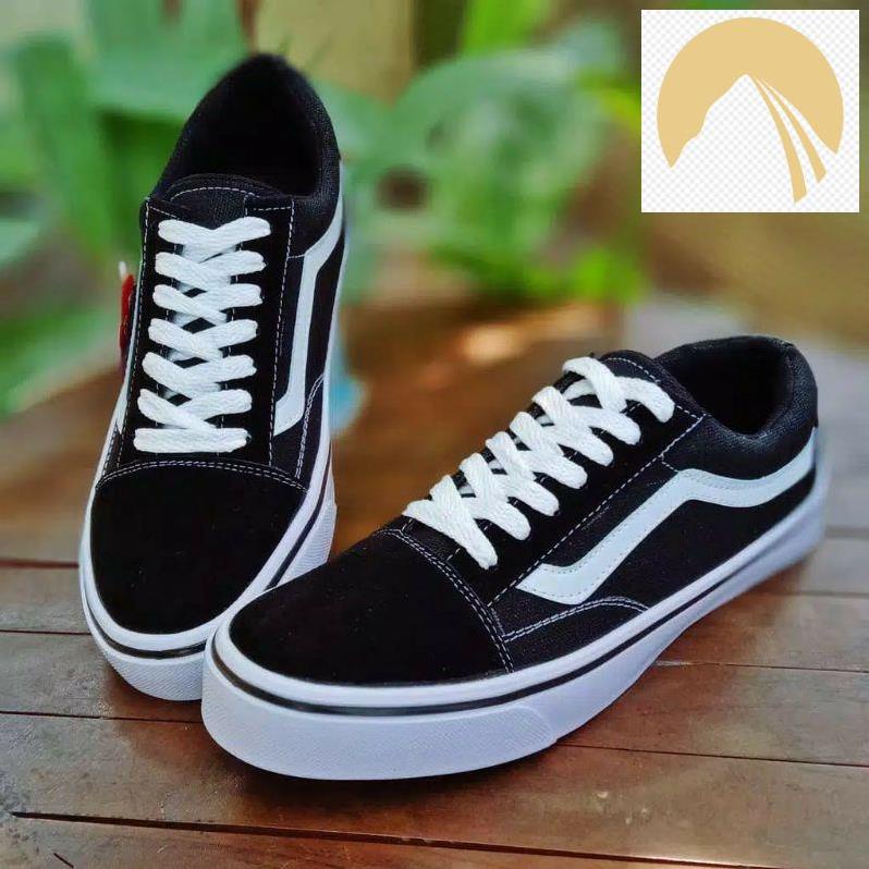 👪👪 Giày VANS Họa Tiết Đầu Lâu 1.1 Tuổi Chất Lượng Cao 👪