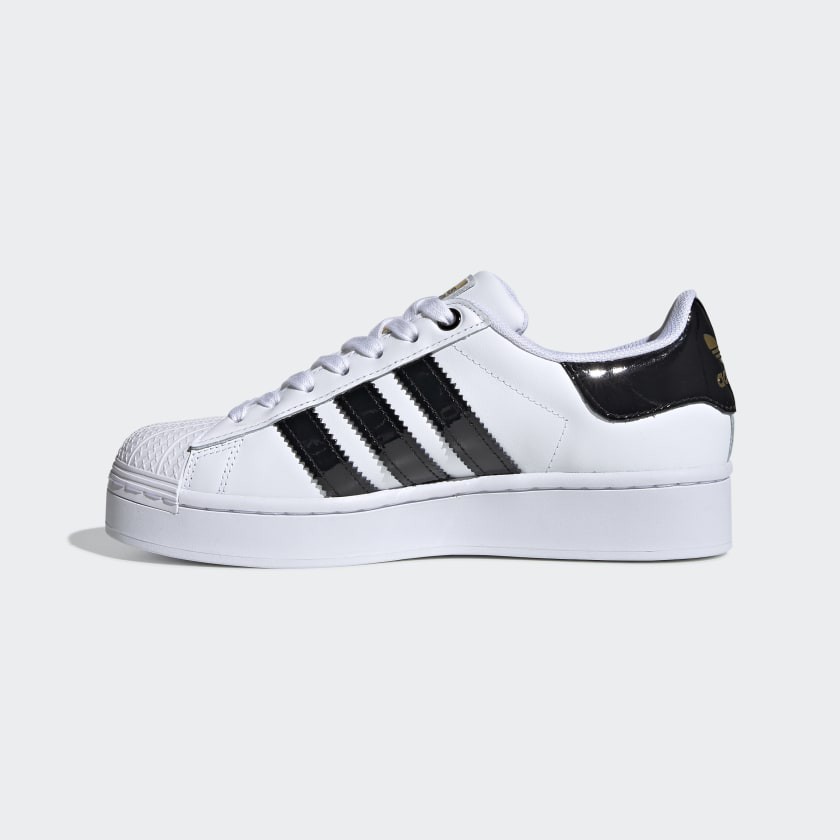 Giày Sneaker Superstar Adidas trắng sọc đen tem vàng bold auth có sẵn