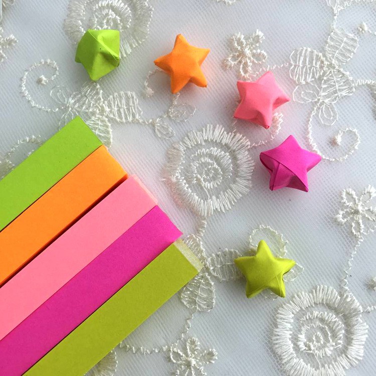 85-1350 Giấy Xếp Sao May Mắn