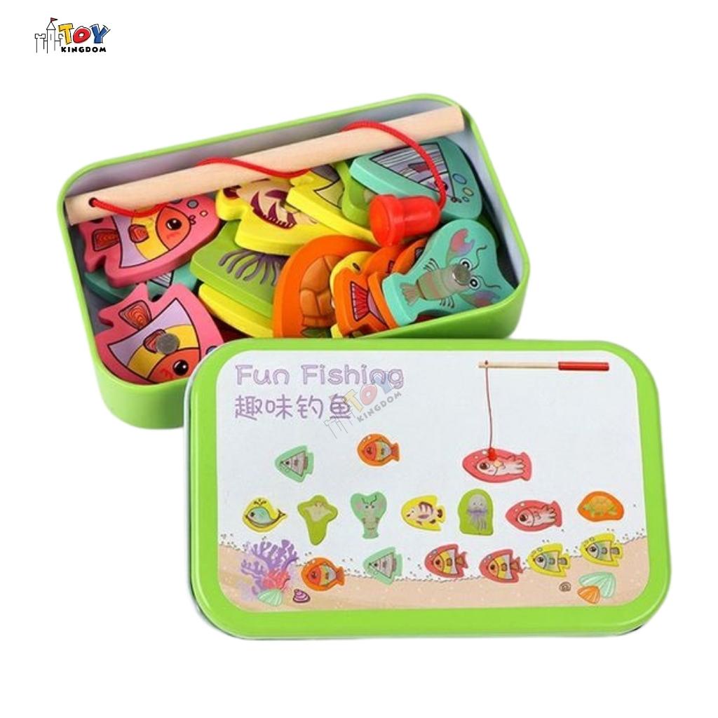 Bộ Đồ Chơi Câu Cá Toykingdom Cho Bé Bao Gồm Hộp Đựng, Cần Câu, 15 Cá Nhiều Màu Sắc Cho Bé Từ 1 Tuổi